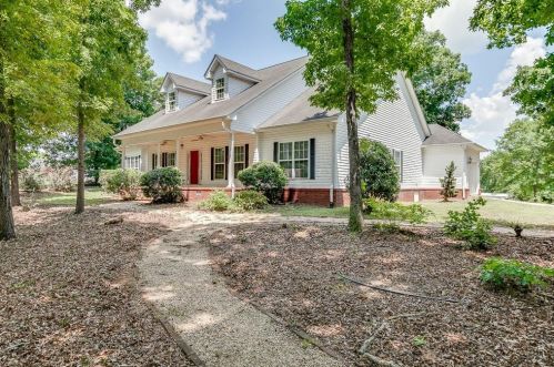 54 Arnold Rd, Statham, GA 30666-2237