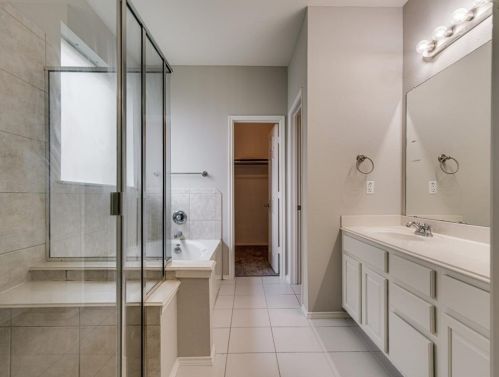 8313 Rolling Rock Dr, Fort Worth TX  76123-1891 exterior