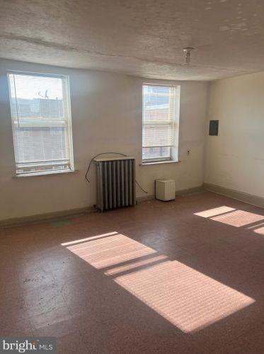 1159 12 St, Philadelphia PA 19148-1002 exterior