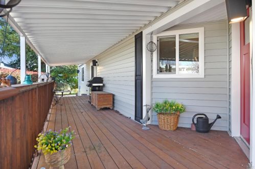 1133 Chinaberry Way, Windsor, CA 95492-9534