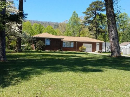 429 Chamberlain Ave, Ozone, TN 37854-2316