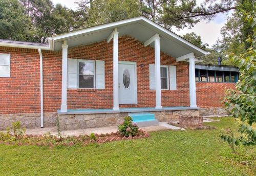 3589 Robinhill Dr, Tucker, GA 30084-7036