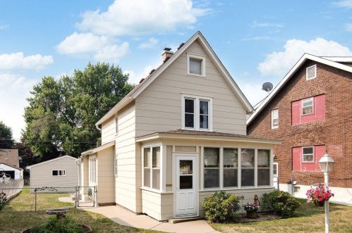 962 Cook Ave, Saint Paul MN  55106-3235 exterior