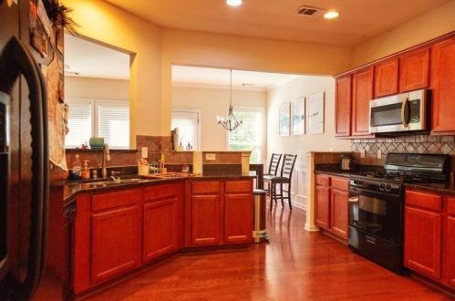 1644 Caswell Pkwy, Marietta GA  30060-9271 exterior