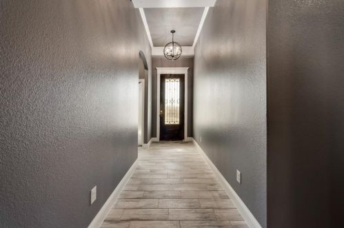 5204 Buchanan St, Fort Worth, TX 76114-1302