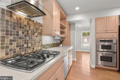 10871 Lockwood Dr, Silver Spring MD 20901-4514 exterior