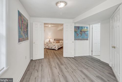 12125 Darnley Rd, Woodbridge VA  22192-6615 exterior