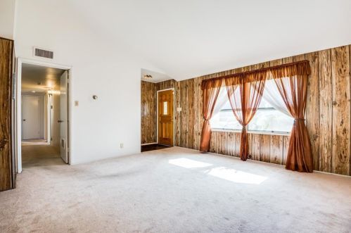 2315 Briarwood Ln, Carrollton TX 75006-7701 exterior