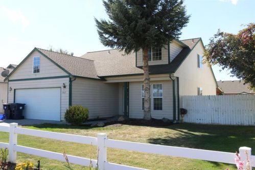 1925 35 St, Eagle Crest OR  97756-7841 exterior