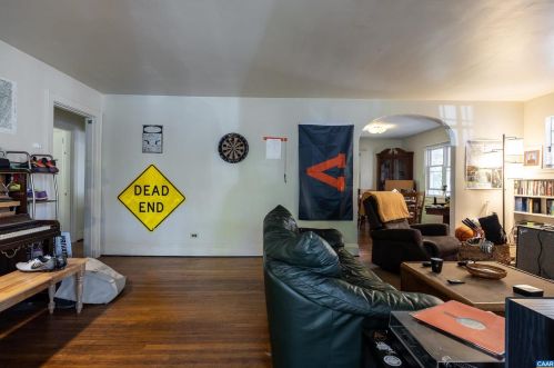 111 Kent Ter, Charlottesville, VA 22903-3517