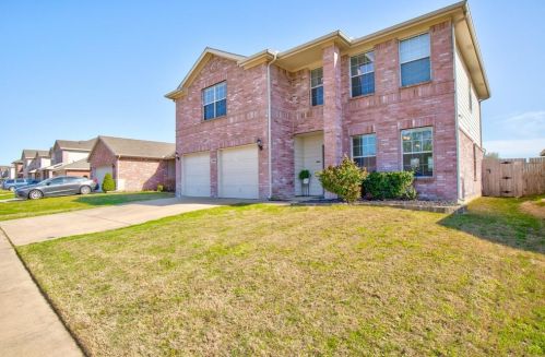 2016 Valley Forge Trl, Fort Worth TX  76177-7380 exterior