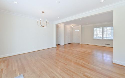 5830 Hilderbrand Dr, Atlanta GA  30328-4155 exterior