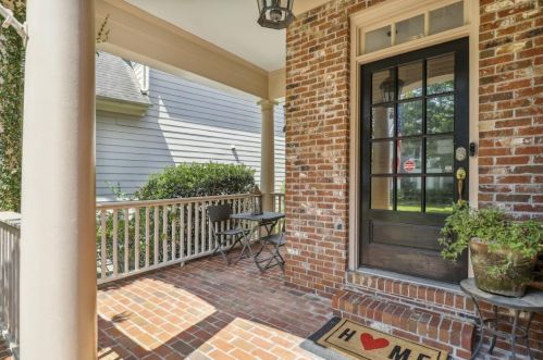 1520 Markan Dr, Atlanta GA  30306-2226 exterior