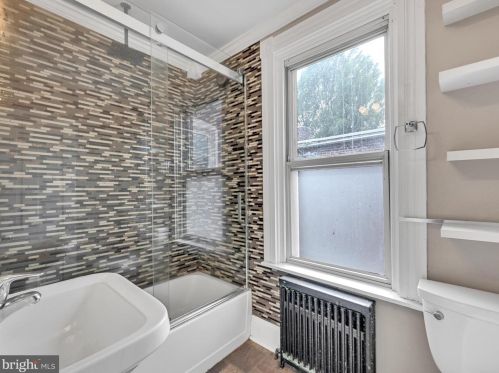 406 Ross St, Lancaster PA  17602-1944 exterior