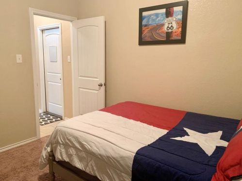 2513 Clarks Mill Ln, Fort Worth TX  76123-2621 exterior