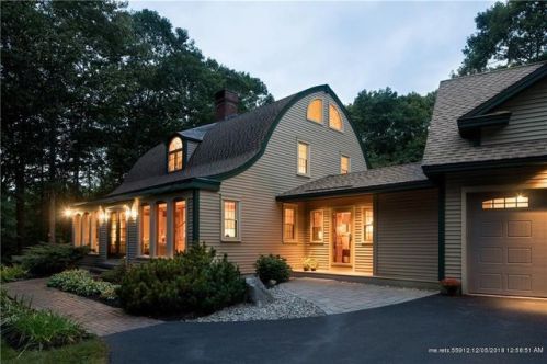 43 Abbey Rd, York, ME 03909-6102
