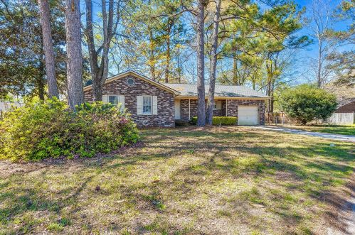 211 Miami St, Ladson, SC 29456-3266