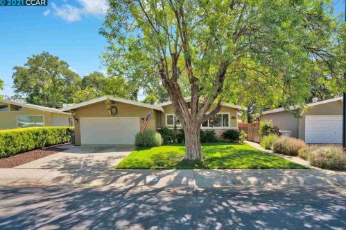177 West St, Vacaville, CA 95688-3819