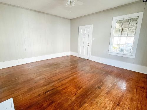 325 Hudson St, Cayce-West Columbia SC  29169-7626 exterior