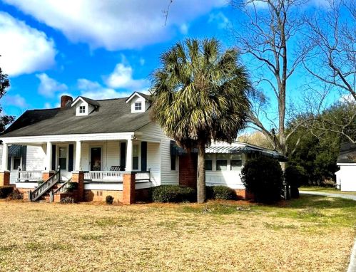 4580 Cade Rd, Cades, SC 29518-3035