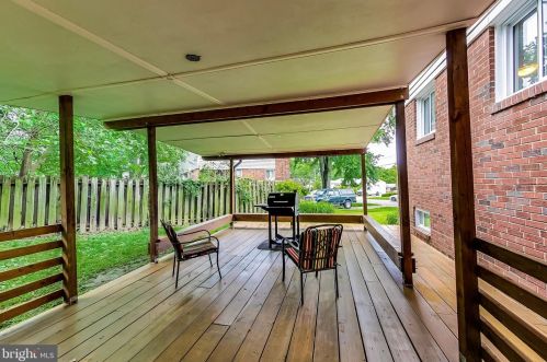 3200 Kayson St, Silver Spring MD 20906-3942 exterior