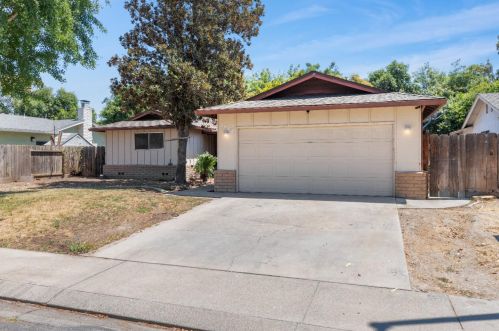 2612 Maxine Dr, Modesto, CA 95350-2433