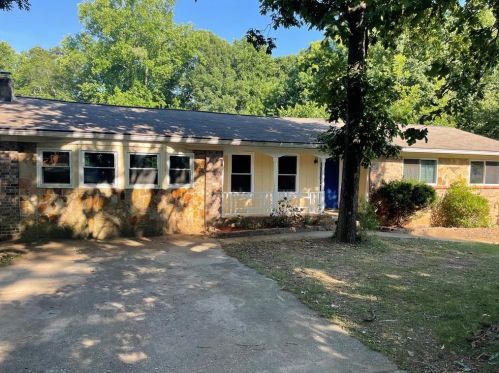 1542 Tanglewood Way, Conyers, GA 30012-4057