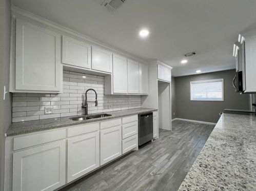 6600 Westrock Dr, Fort Worth, TX 76133-5019