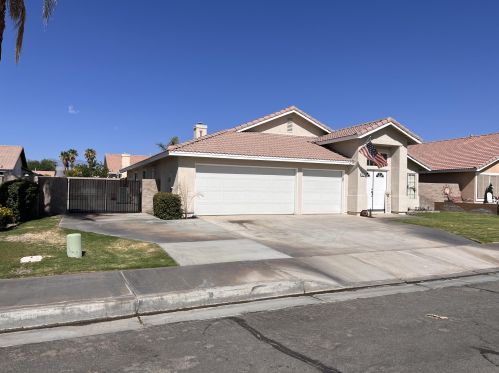 45315 Sunbrook Ln, La Quinta, CA 92253-4116