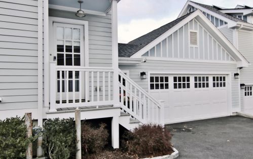 8 Division St, Greenwich CT  06830-4606 exterior