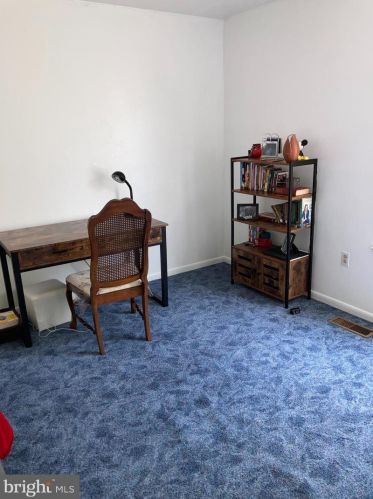 63 Lexton Dr, York PA 17404-9437 exterior