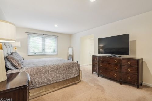 47 Clarken Dr, Town Center NJ  07052-3453 exterior