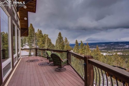 1339 Midland Ave, Woodland Park CO 80863-3118 exterior