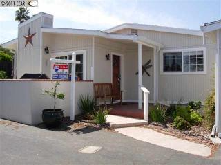 1442 La Vista Ave, Concord, CA 94521-2530