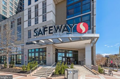 3305 Sea Prt Way, Silver Spring MD 20902-2200 exterior