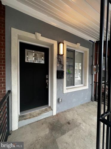 3042 Belgrade St, Philadelphia, PA 19134-5030