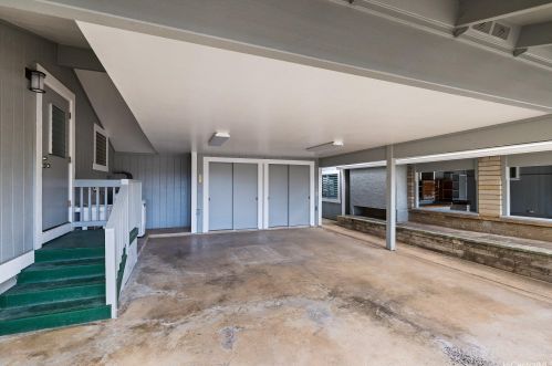 370 Elelupe Rd, Honolulu HI  96821-2248 exterior