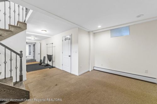 206 Red Hl Rd, Middletown NJ 07748-2408 exterior