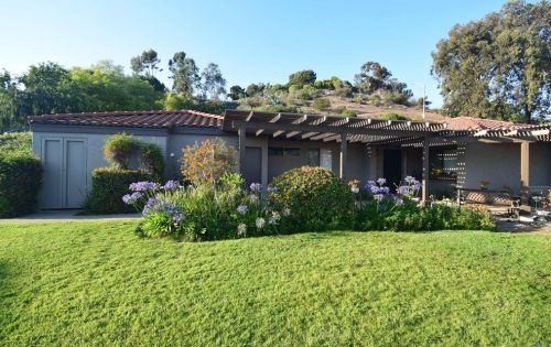 1301 Gary Ln, Escondido, CA 92026-1622