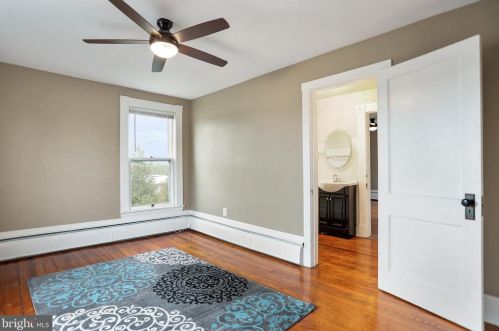 328 Mildred St, Charles Town WV  25414-1834 exterior