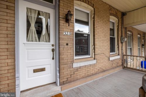 323 Leverington Ave, Philadelphia PA  19128-4737 exterior