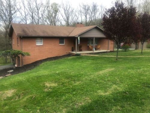 114 Summit Ln, Beckley, WV 25801-9205