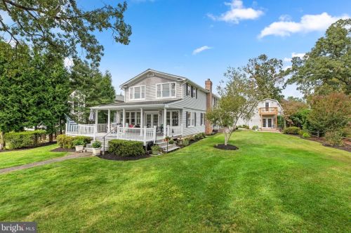 389 South Dr, Severna Park, MD 21146-2111