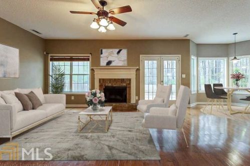 31 Tapestry Ln, Newnan, GA 30265-5649