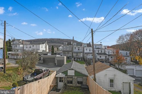 509 Ridge Ave, Primrose PA  17901-3734 exterior