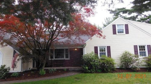 424 Pattonwood Dr, Southington, CT 06489-1615