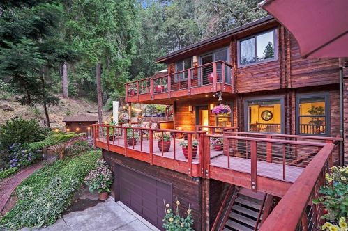 2430 Green Hill Rd, Sebastopol, CA 95472-9307