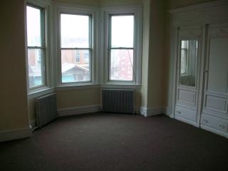 2504 Cumberland St, Philadelphia PA  19125-3107 exterior