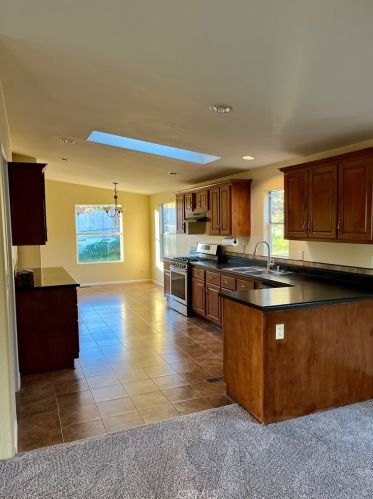 6062 Rouner Dr, Riverside CA  92509-1733 exterior