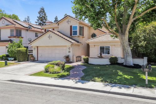1400 Renown Dr, Tracy, CA 95376-4454